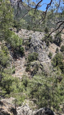 Bild 2 - Kalderimi in die Schlucht